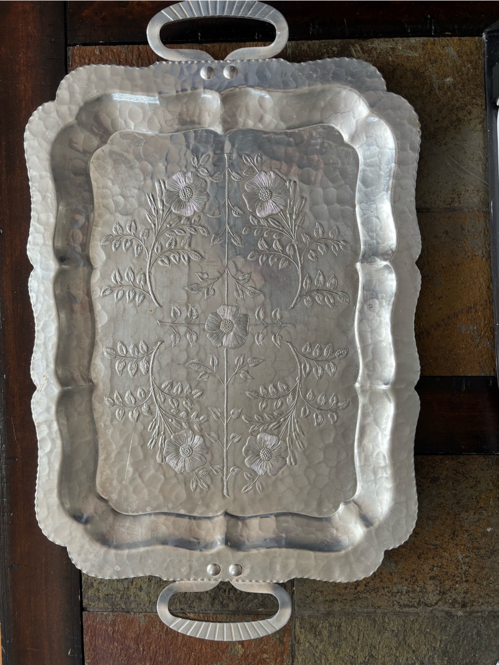 Vintage Continental Silver Co.
Aluminum Wild Rose
Embossed Serving Tray